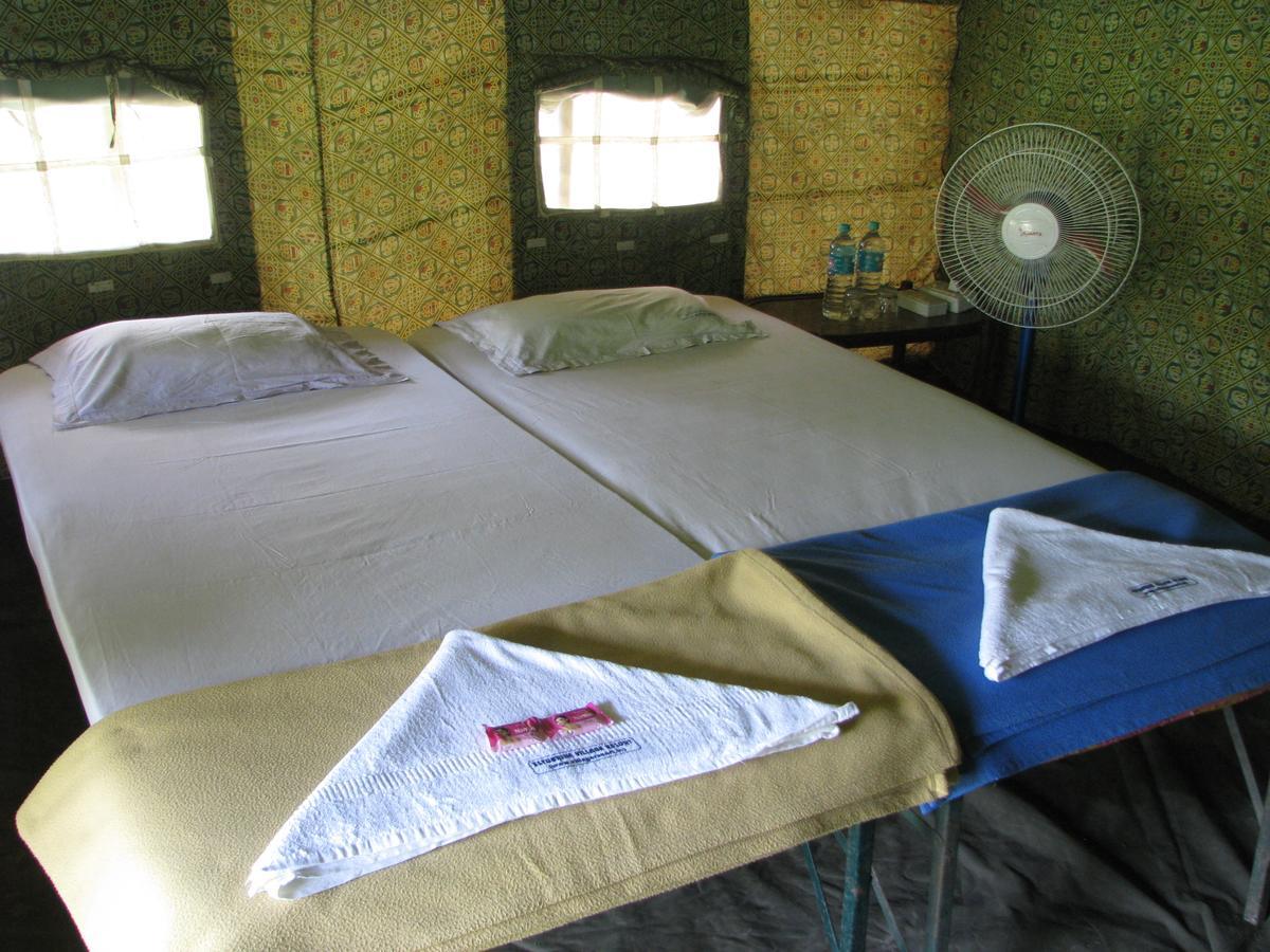 Estuarine Village Resort Sātabhāya 外观 照片